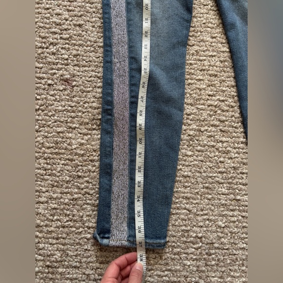 7 For All Mankind High Waisted Skinny Glitter Tux Stripe Size 27 - Picture 8 of 8